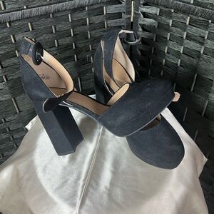 Crown & Ivy Black Block Heels